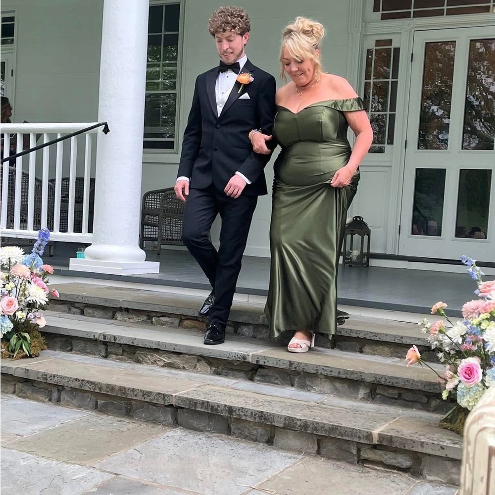 Chic Off-Shoulder Olive Green Wedding Dress